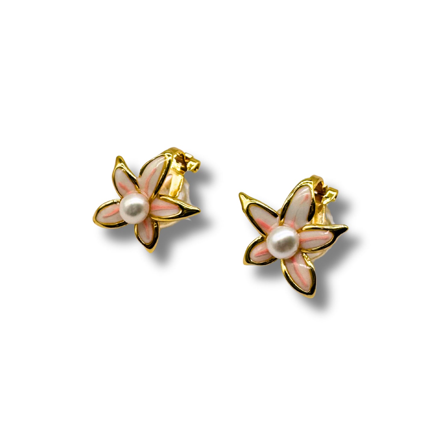 Lily Pearl Clip-On