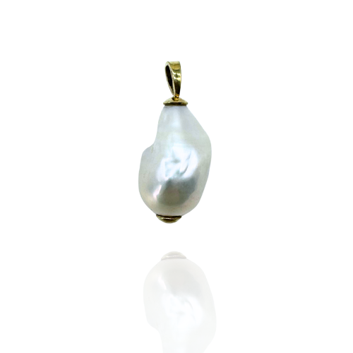 Baroque Pearl Pendant - Gold