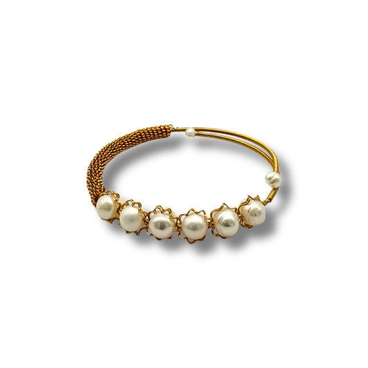 Wire Pearl Bangle